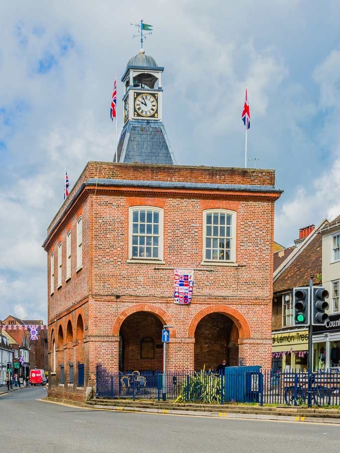 Local coverage around Reigate, Woodhatch and the A25 corridor