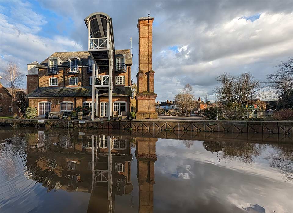 Why clients in Weybridge choose SPS Investigations